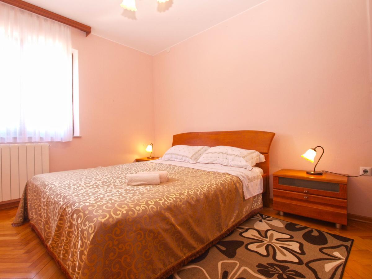 Apartments Mirjana 1655 Kanfanar Esterno foto