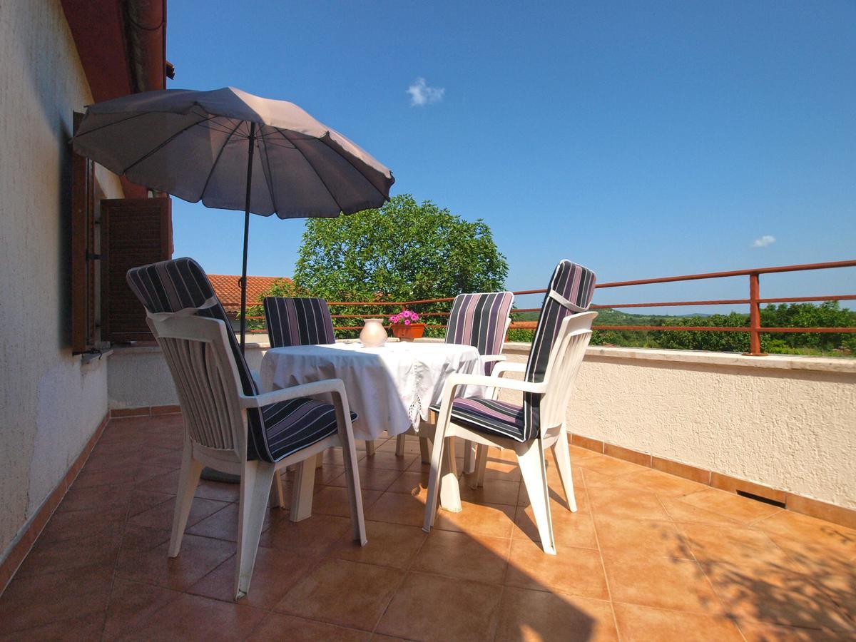 Apartments Mirjana 1655 Kanfanar Esterno foto