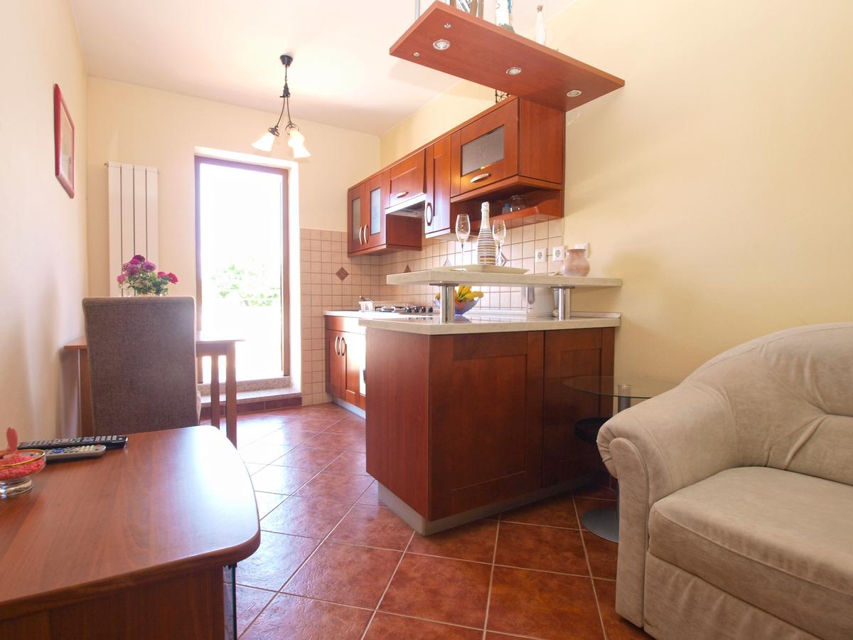 Apartments Mirjana 1655 Kanfanar Esterno foto
