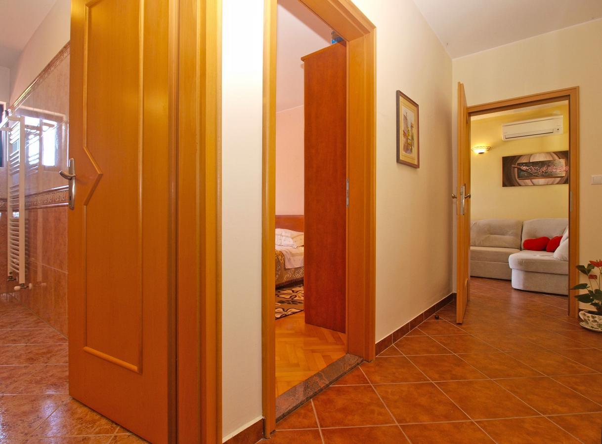 Apartments Mirjana 1655 Kanfanar Esterno foto