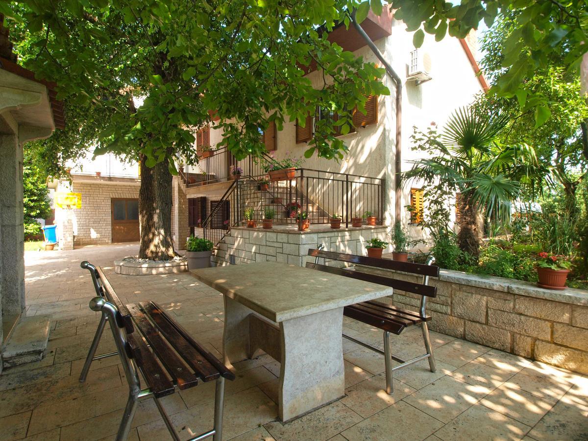 Apartments Mirjana 1655 Kanfanar Esterno foto